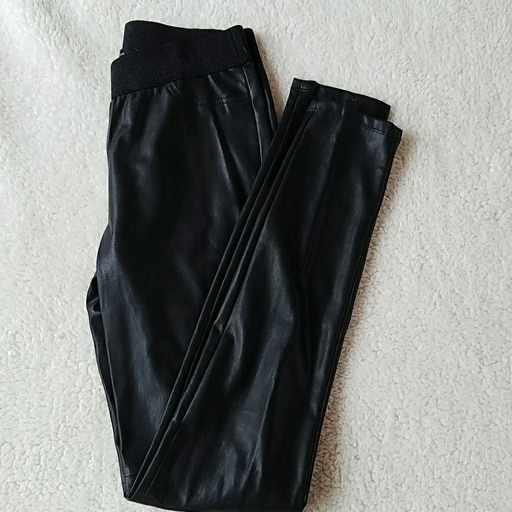 Ann Taylor faux leather leggings